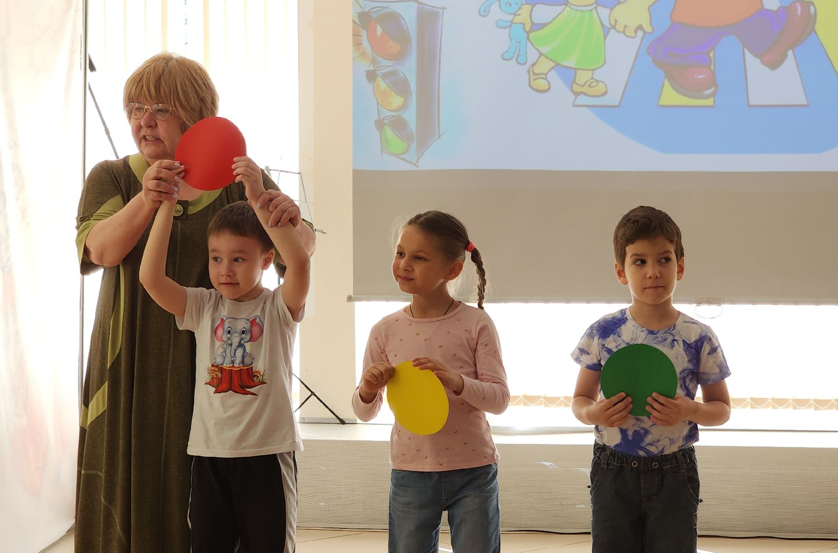 красногорск, правила дорожного движения, детский сад, центральная библиотека, каникулы,день светофора,