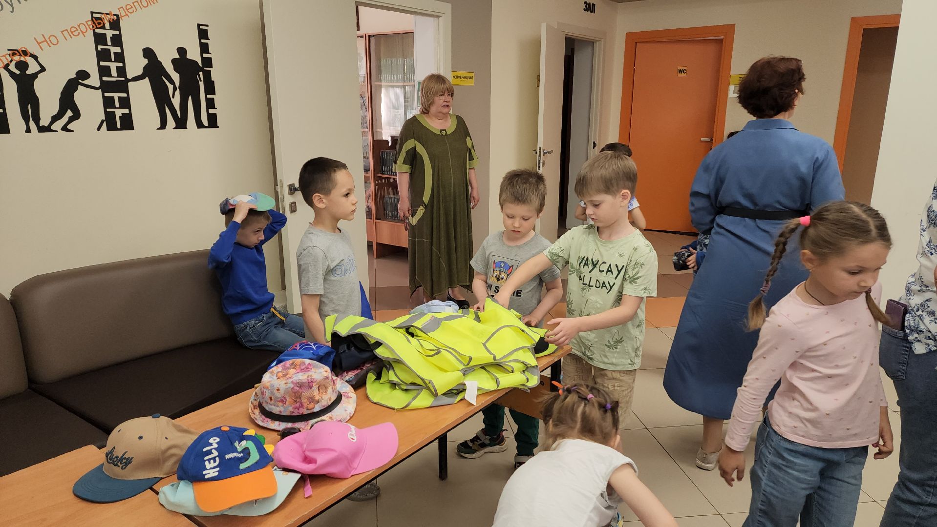 красногорск, правила дорожного движения, детский сад, центральная библиотека, каникулы,день светофора,