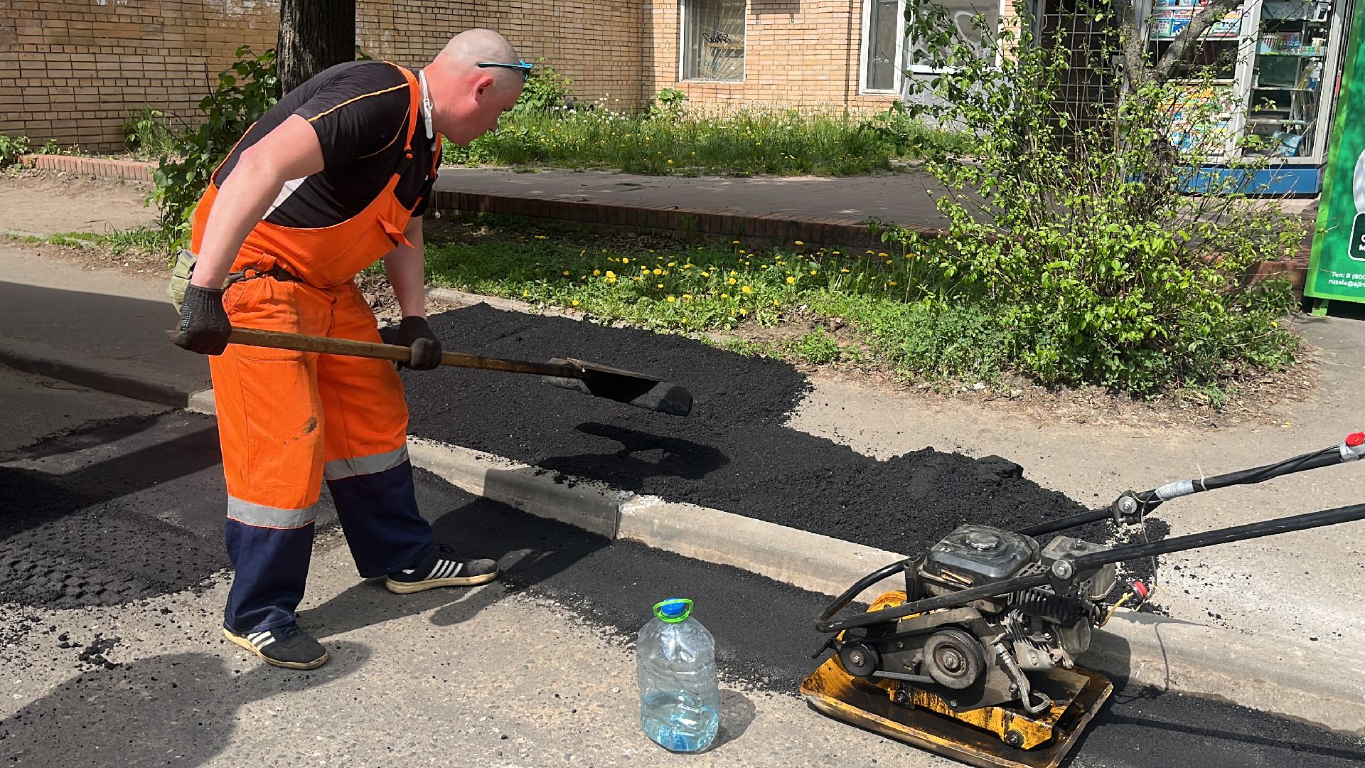 ямы, ямочный ремонт, ремонт дорог, дороги,