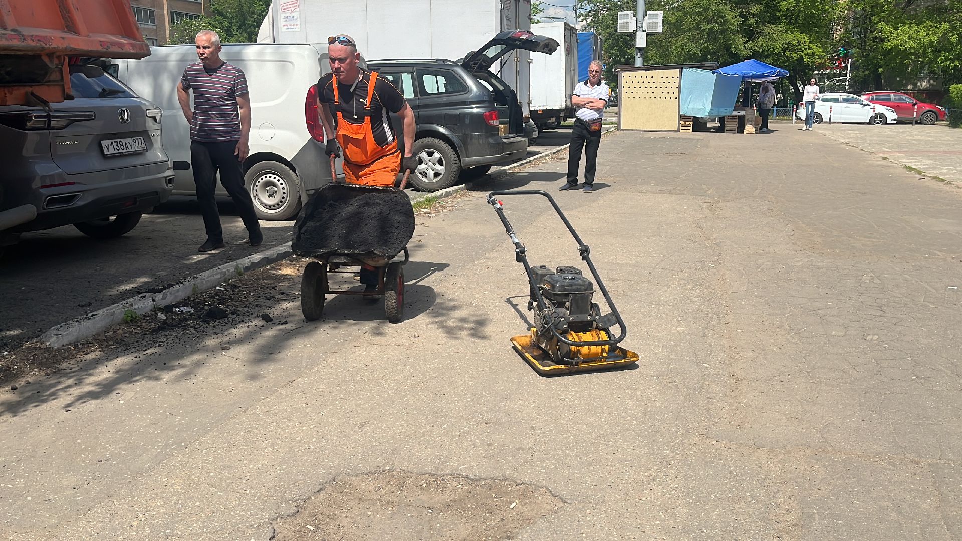 ямы, ямочный ремонт, ремонт дорог, дороги,