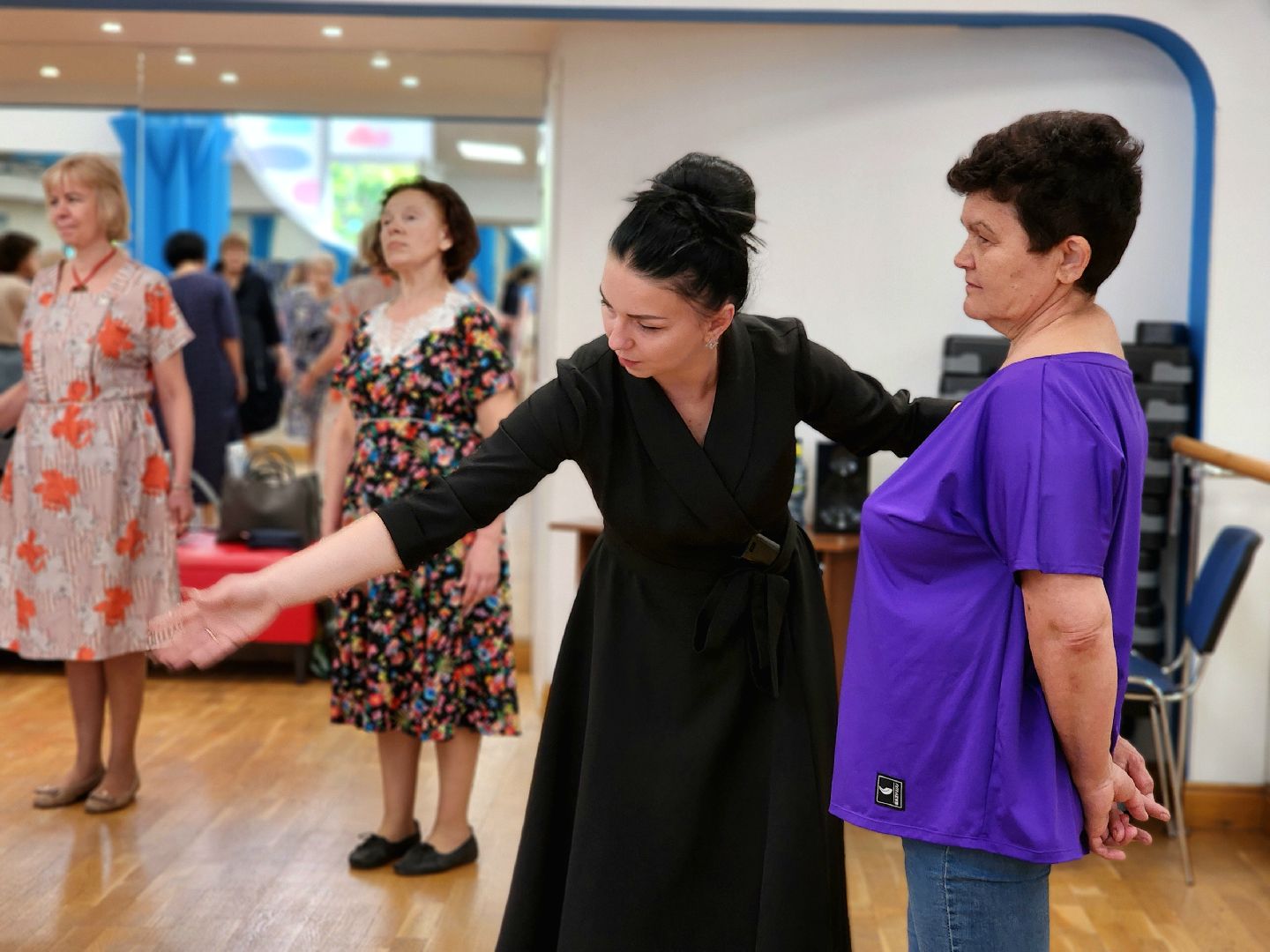 активное долголетие, красногорск, танцы, танцевальная студия, вальс, хобби,