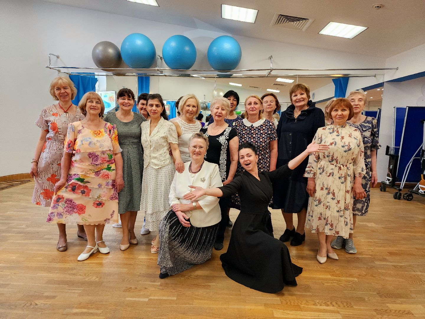 активное долголетие, красногорск, танцы, танцевальная студия, вальс, хобби,