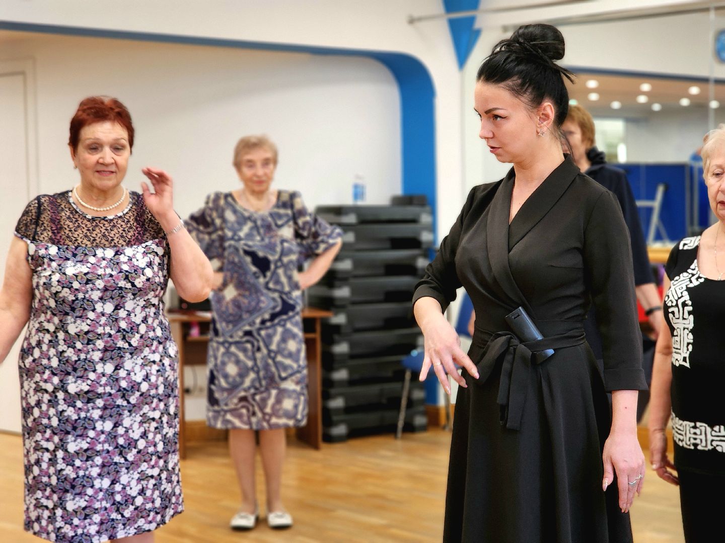 активное долголетие, красногорск, танцы, танцевальная студия, вальс, хобби,