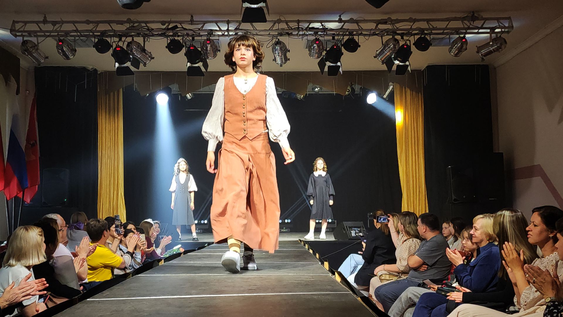 электросталь, мой город, жители города, модный показ, модельная школа, мода,