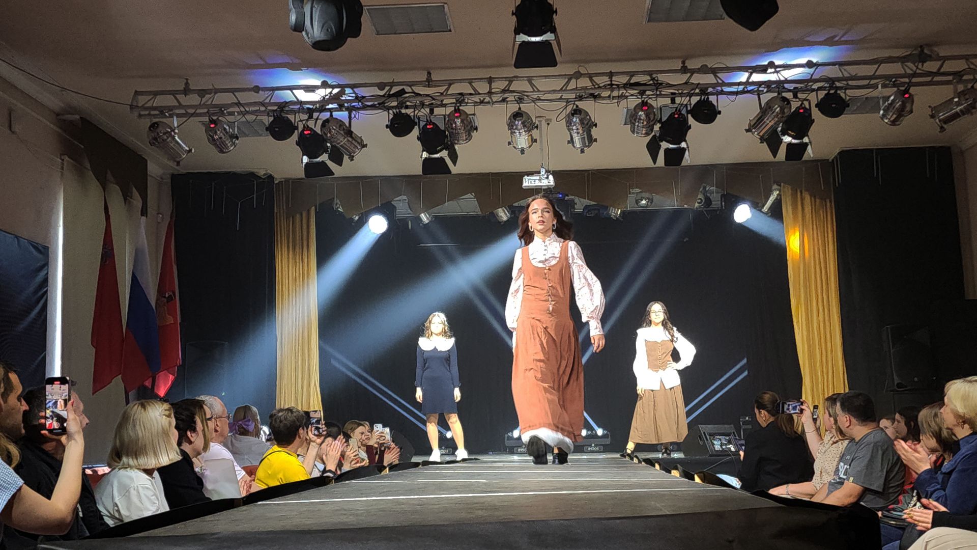 электросталь, мой город, жители города, модный показ, модельная школа, мода,