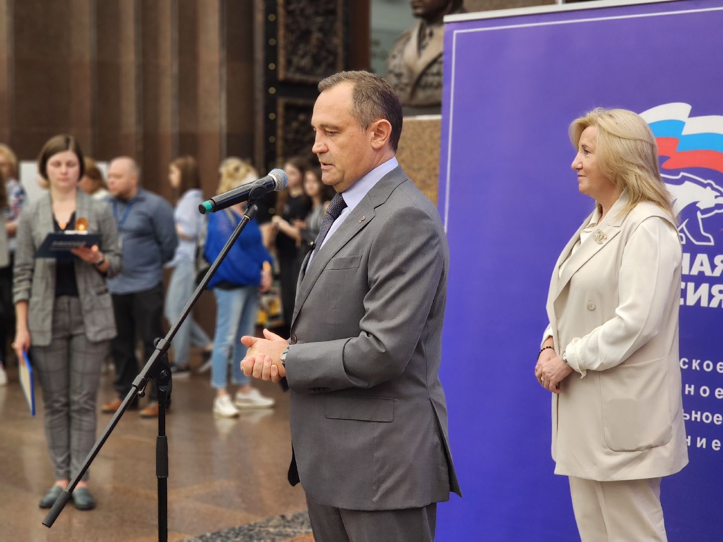 воскресенск, творчество, художник, выставка,