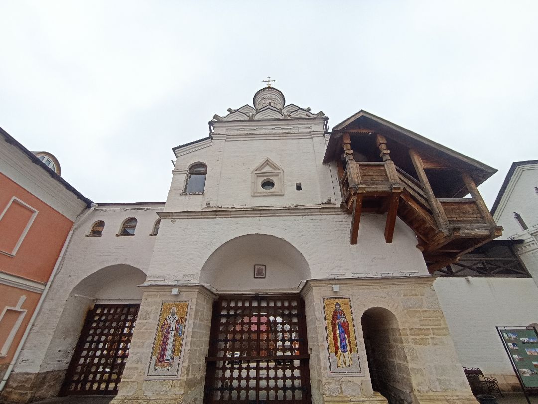 Серпухов, павлины, весна