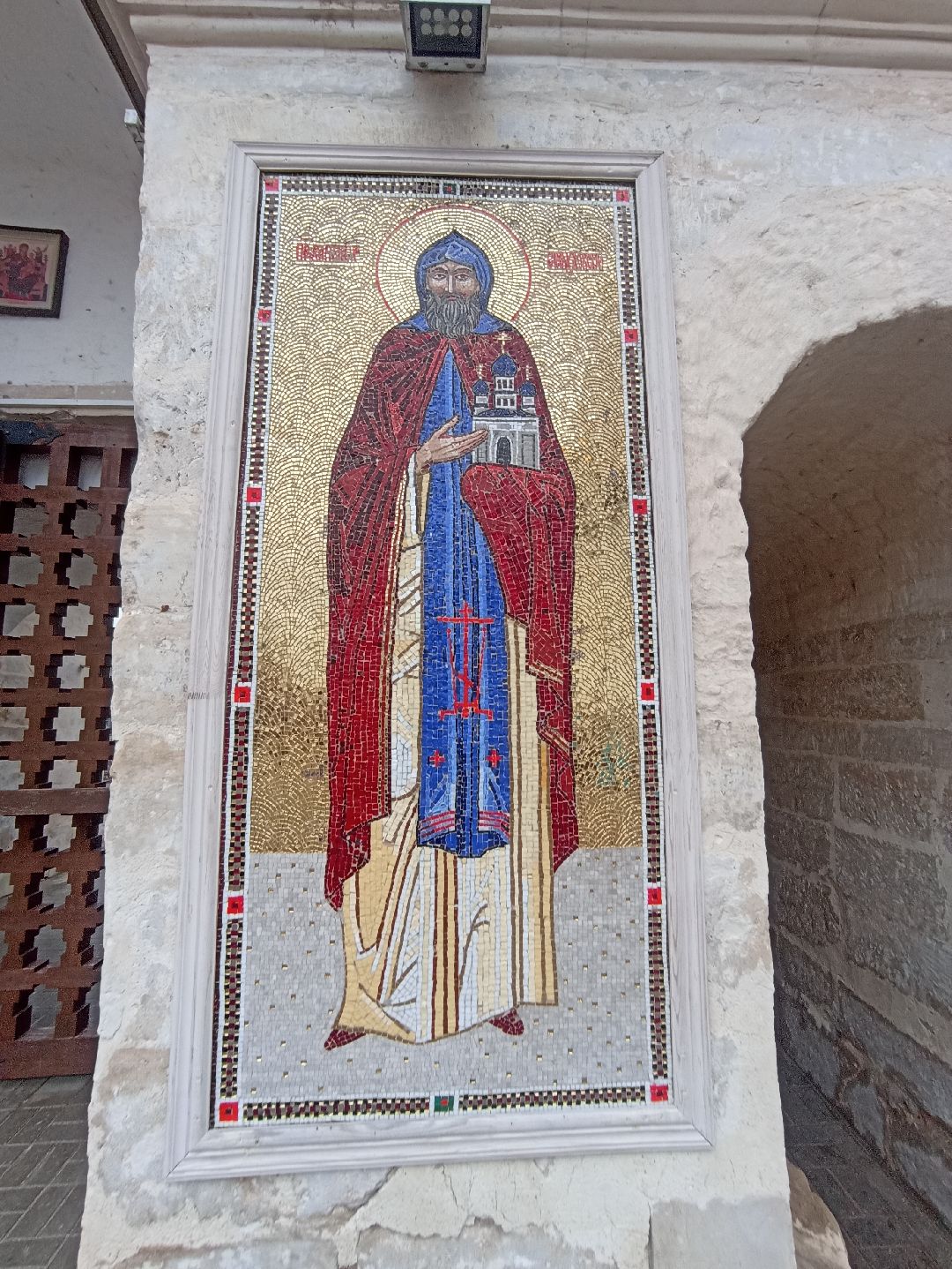 Серпухов, павлины, весна