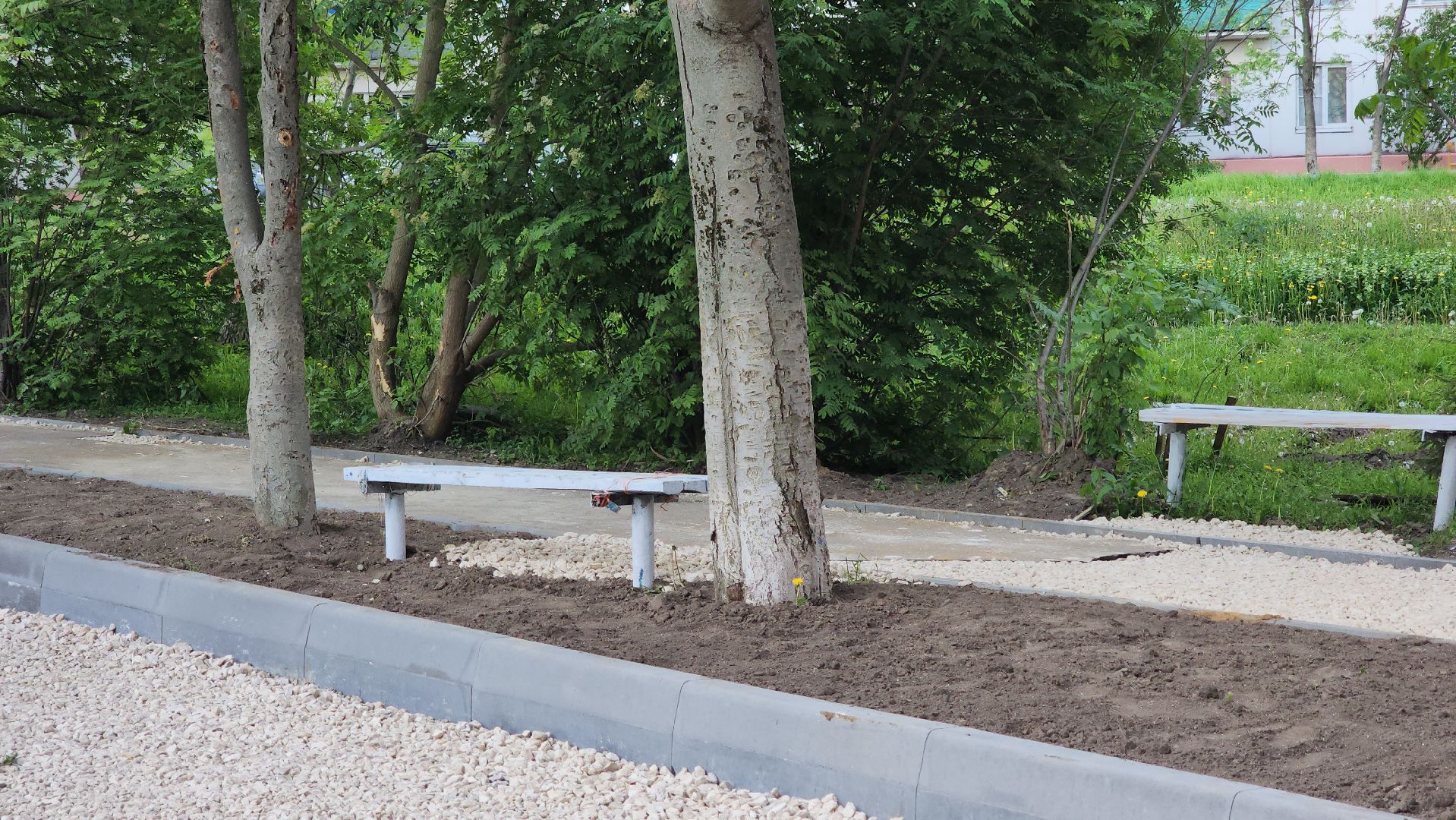 кашира, ул садовая, ул московская, благоустройство двора, парковки, тротуар, бордюрный камень,