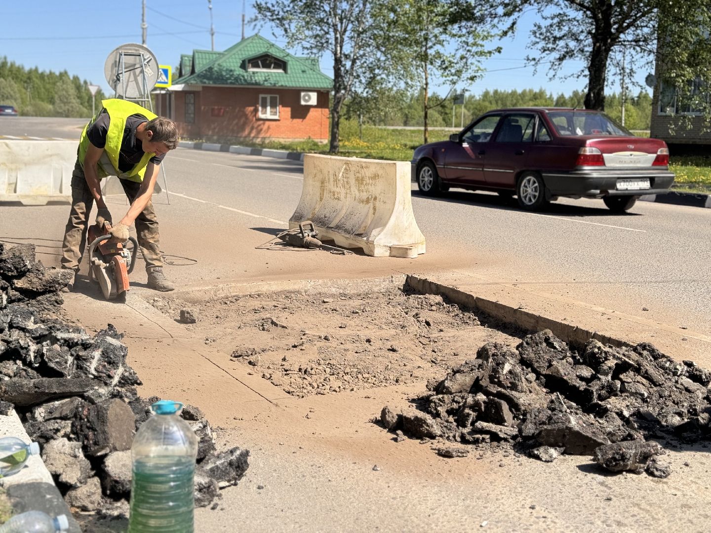 шаховская, замена люка, коммунальная служба,