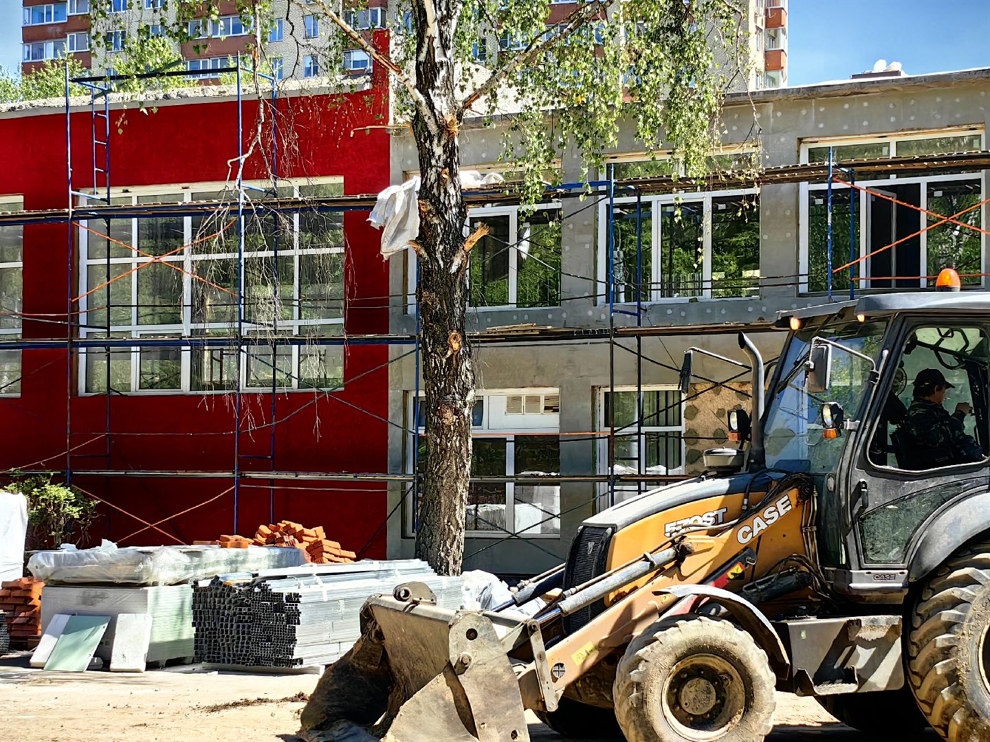 капитальный ремонт, школа, фасад, кровля, оборудование, техника, бригада рабочих, объект,