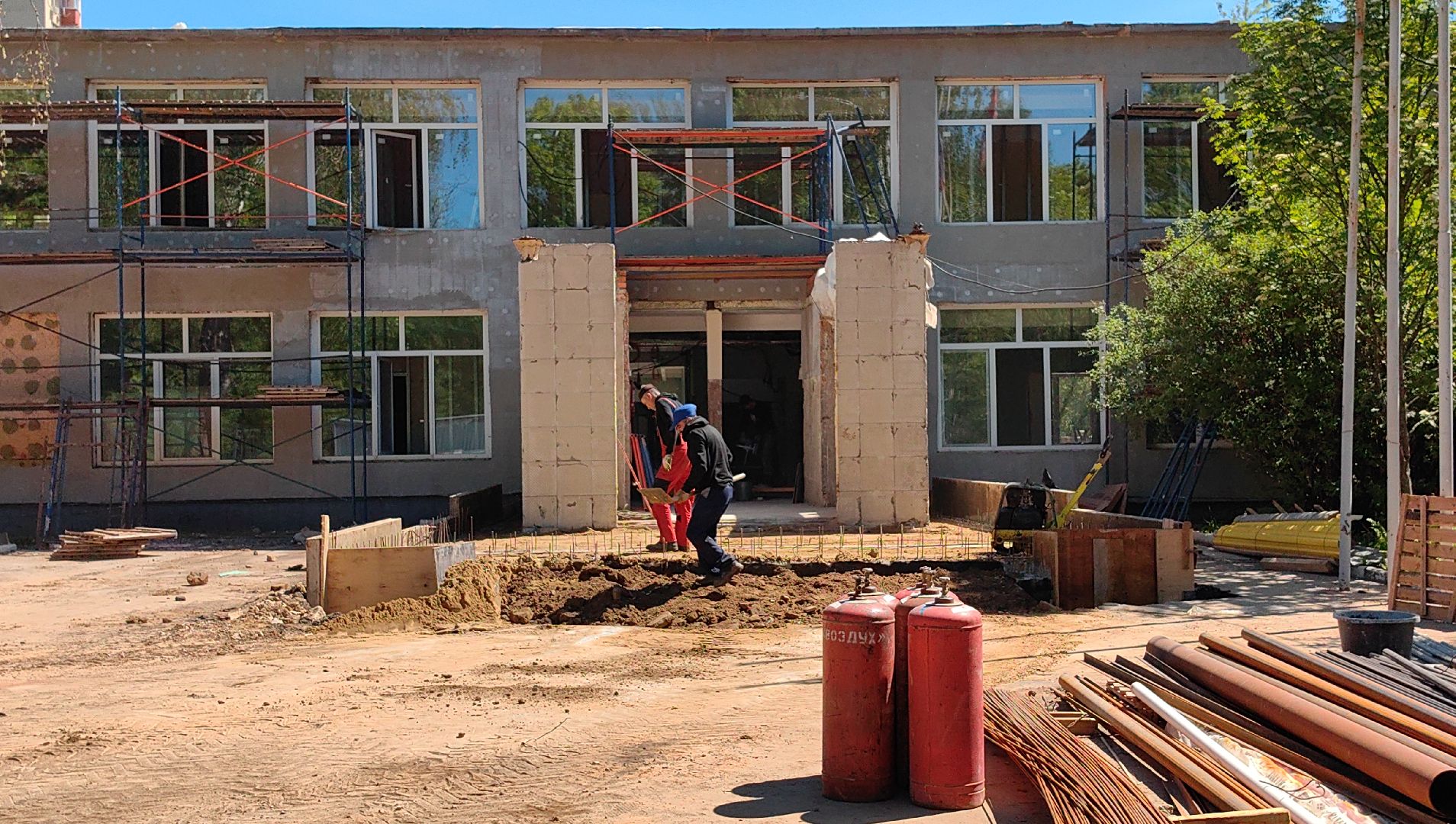 капитальный ремонт, школа, фасад, кровля, оборудование, техника, бригада рабочих, объект,