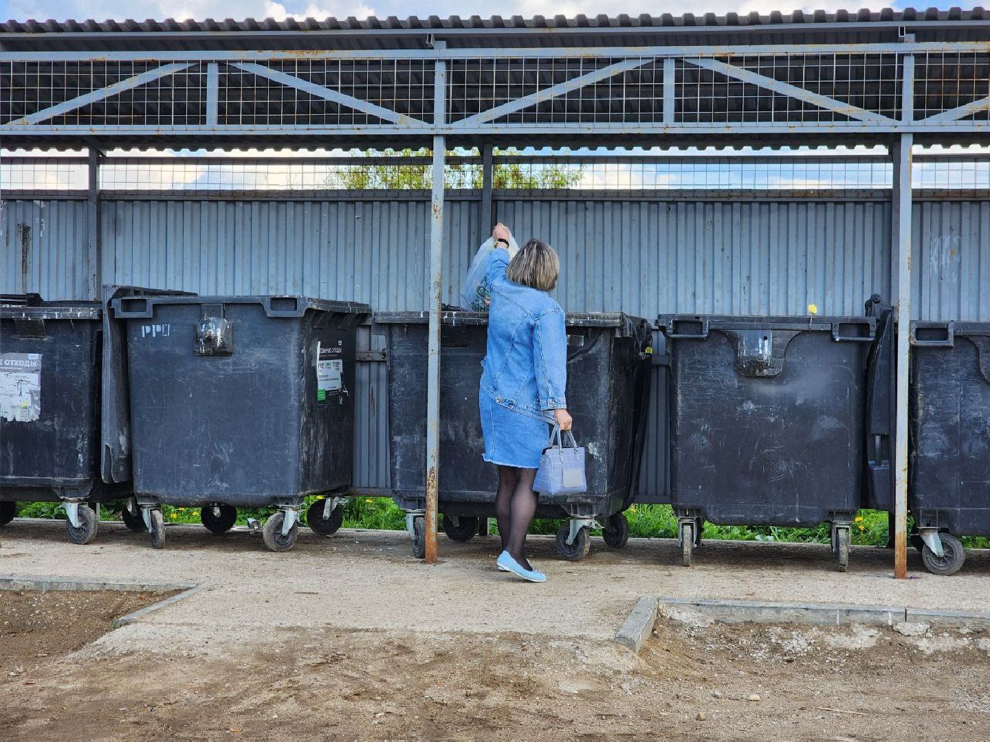 можайск, можайский городской округ, подмосковье, жкх, мусор, мусорные баки, тко, контейнерные площадки, сбор мусора, модернизация кп, крупногабаритный мусор, кгм,