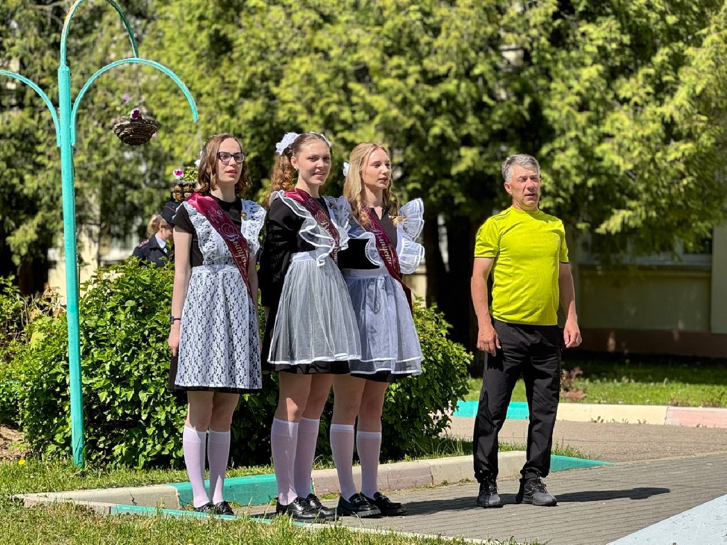 последний звонок, выпускники, школа,