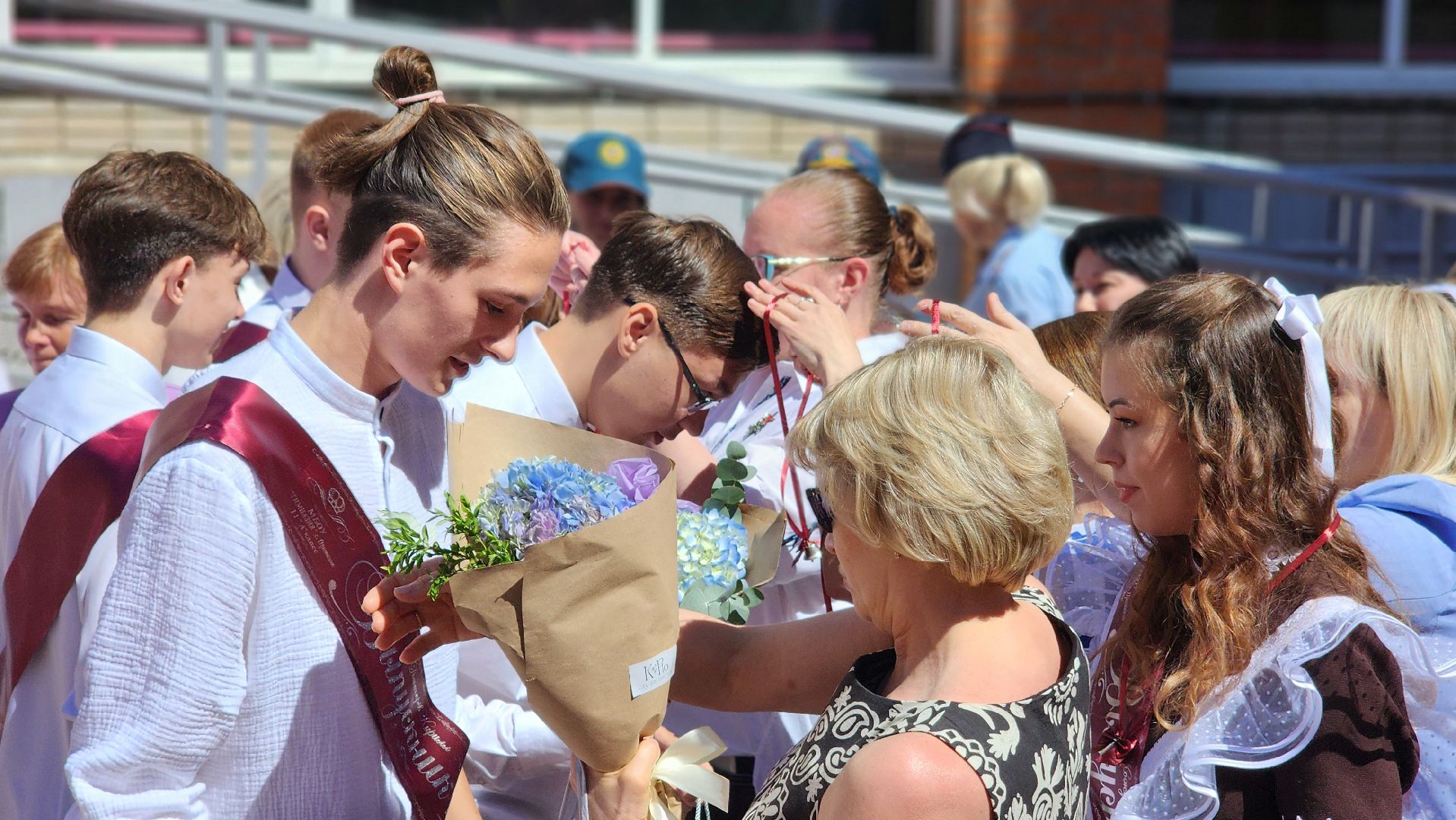 последние звонки, школа, протвино, образование, выпускники 2024,