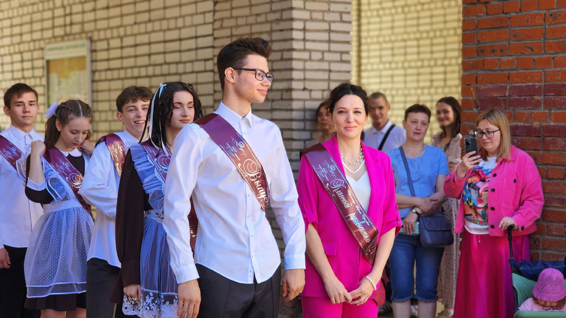 последние звонки, школа, протвино, образование, выпускники 2024,