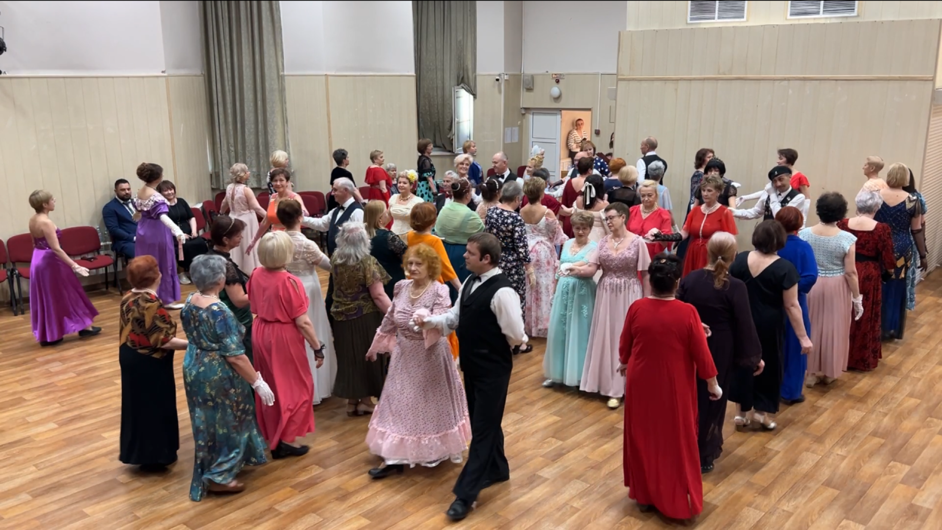 химки, культура, активное долголетие, бал,