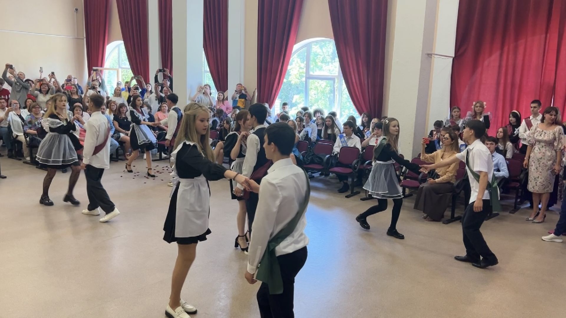 химки, образование, школа, последний звонок,