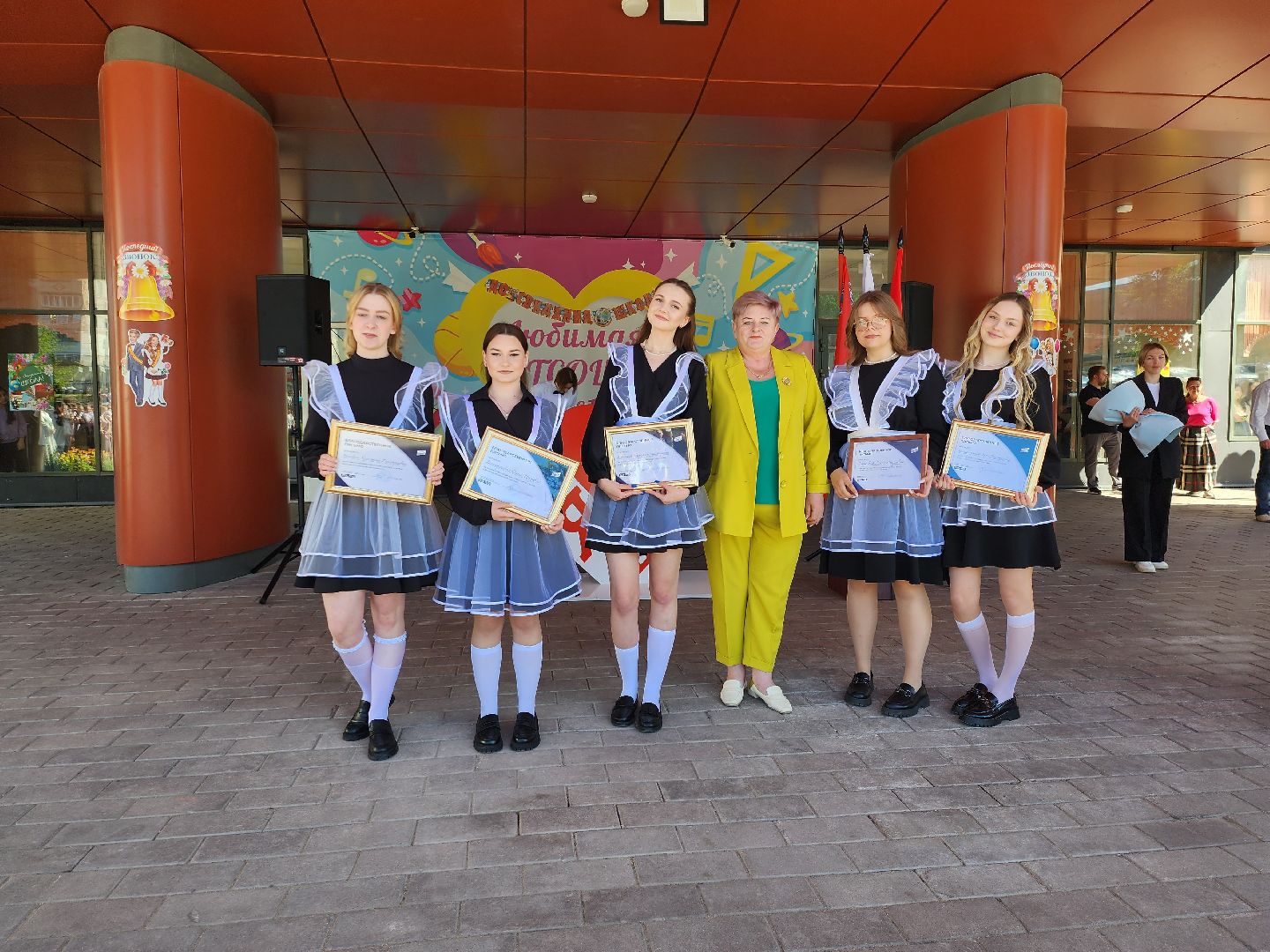 Образование, последний звонок, выпускники, выпускник 2024, егэ, праздник, школа, руза,