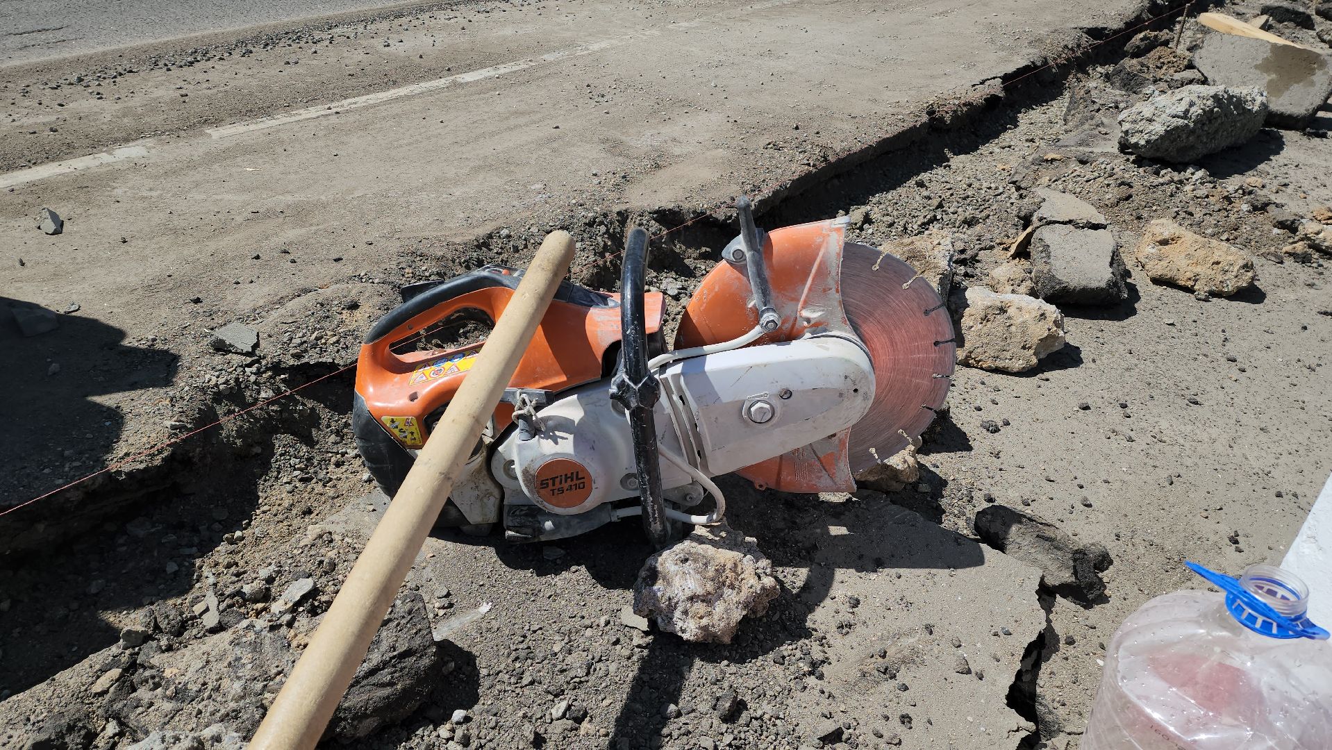 ремонт дорог, красногорск, бордюр, бордюрный камень, благоустойство,