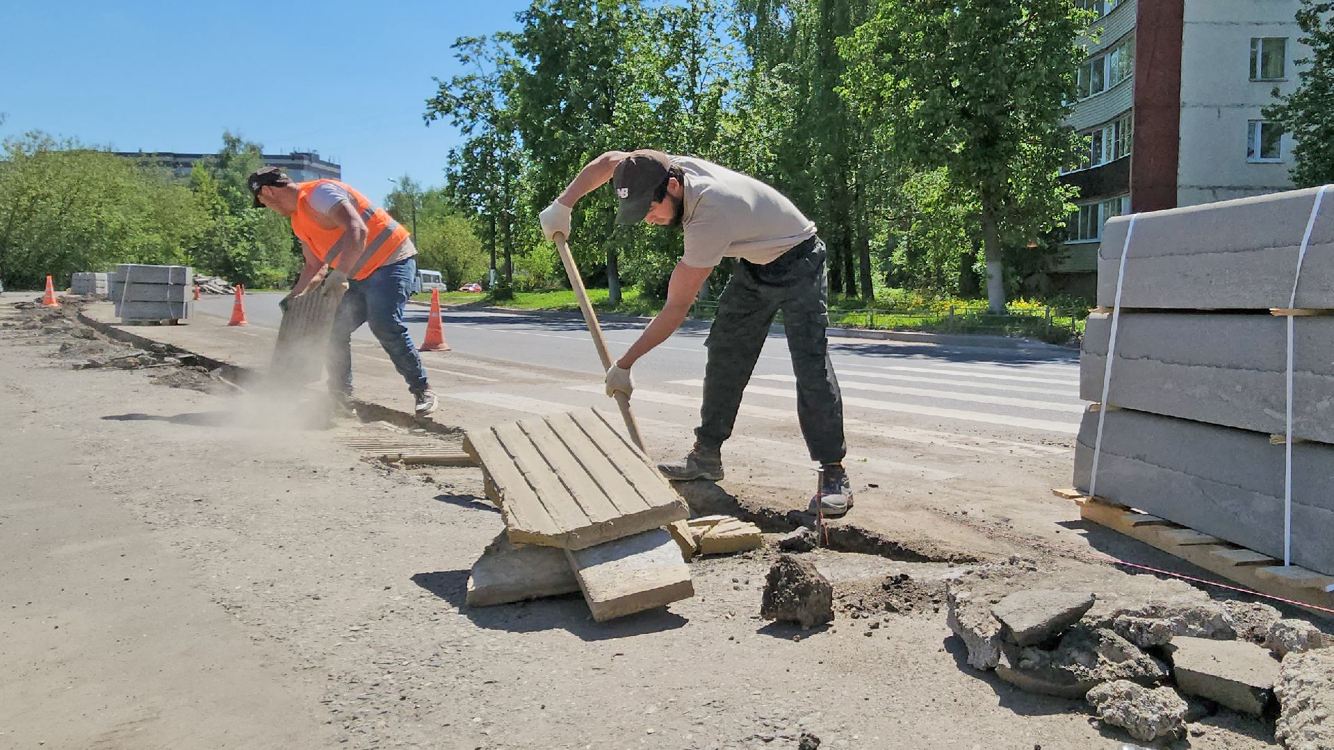 ремонт дорог, красногорск, бордюр, бордюрный камень, благоустойство,