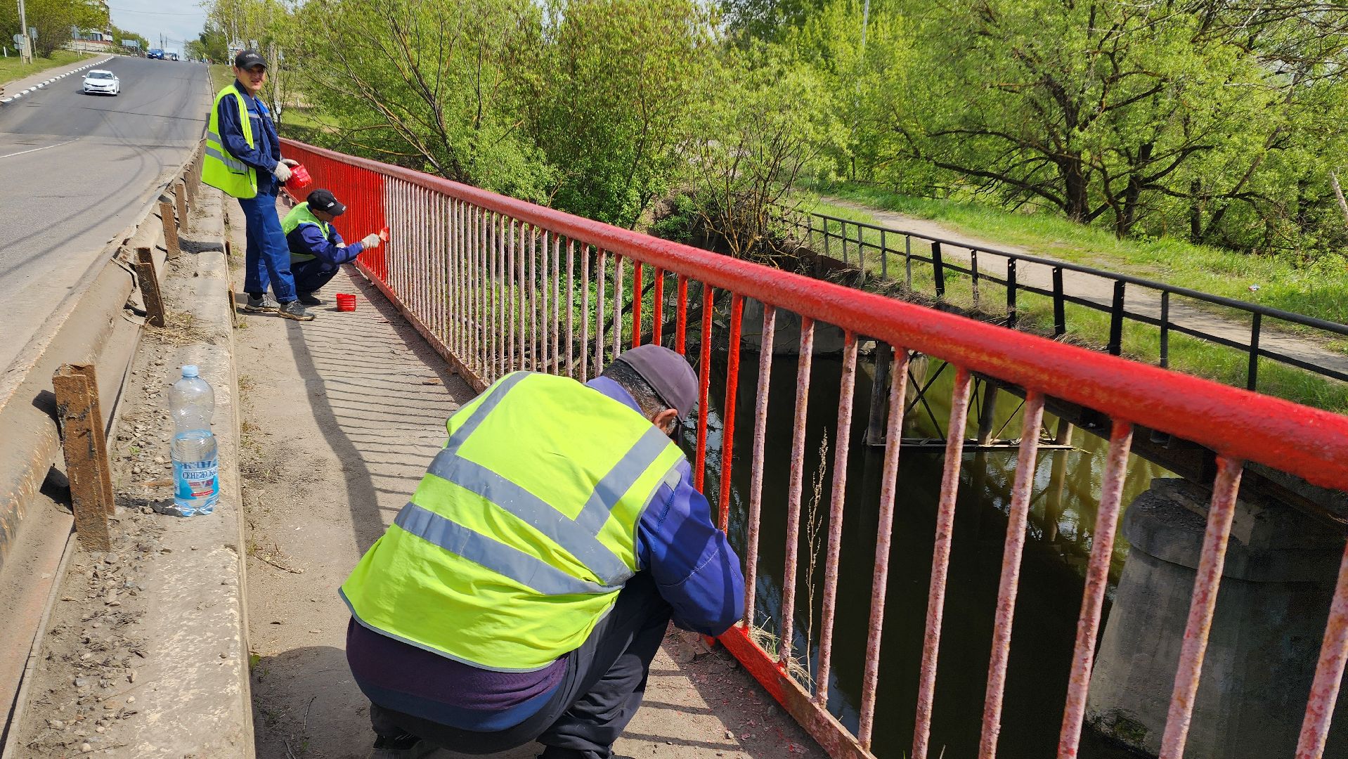 Мост, река Рожайка, Покраска, Покраска перил, Ограждение, Благоустройство, Домодедово, капитальный ремонт, МБУ, ЖКХ, Подмосковье,