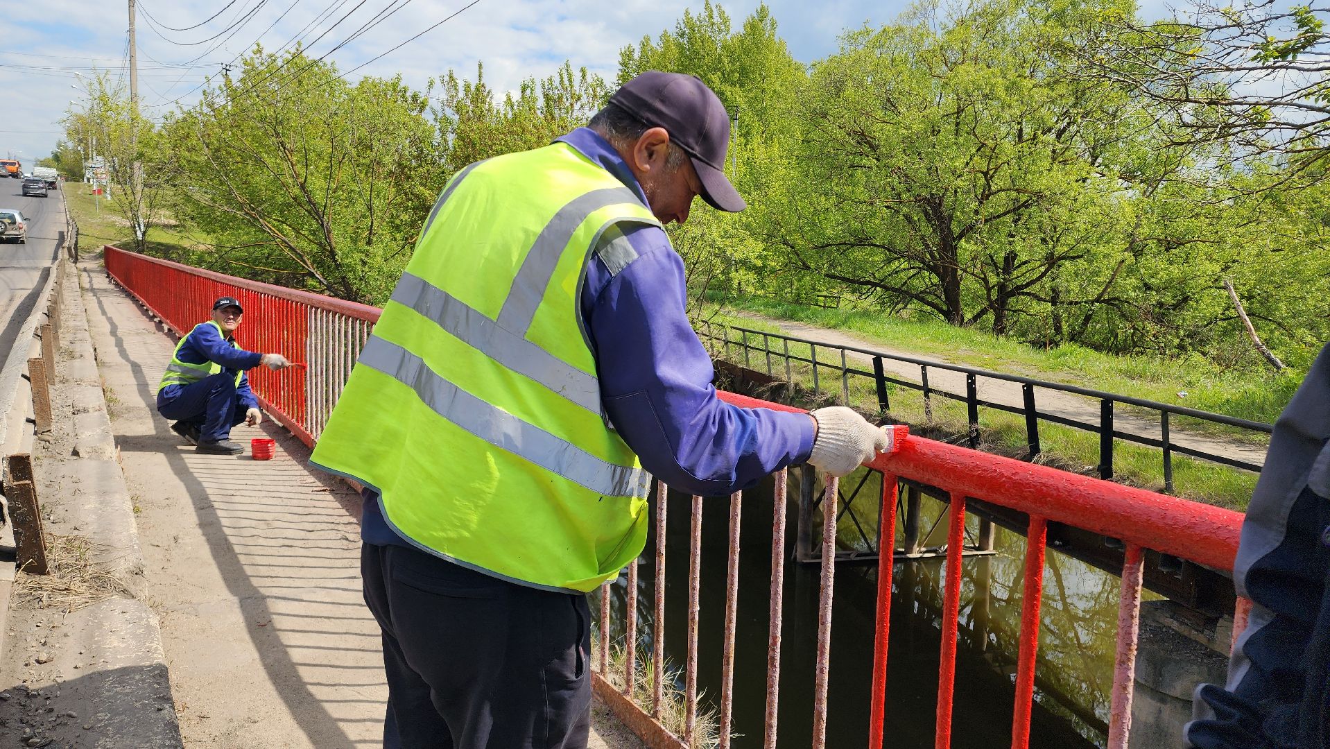 Мост, река Рожайка, Покраска, Покраска перил, Ограждение, Благоустройство, Домодедово, капитальный ремонт, МБУ, ЖКХ, Подмосковье,