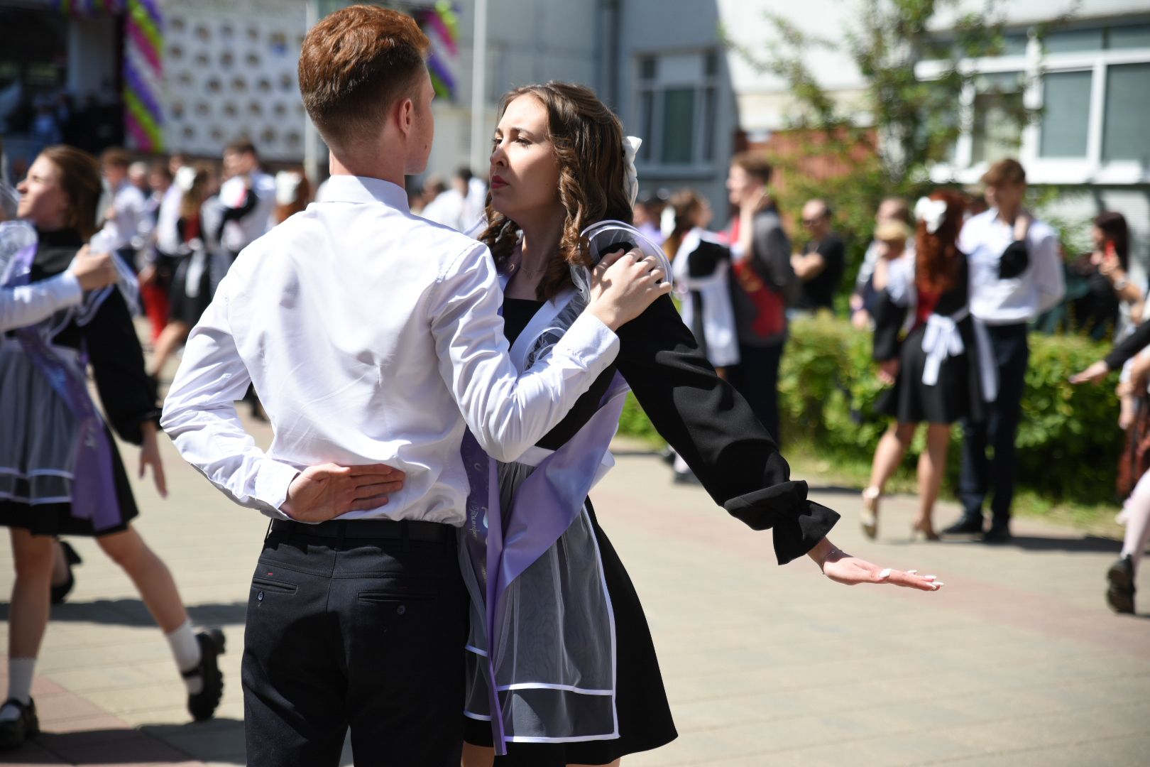 Бронницы, Школа имени Тимофеева, Последний звонок, Выпускники 2024,