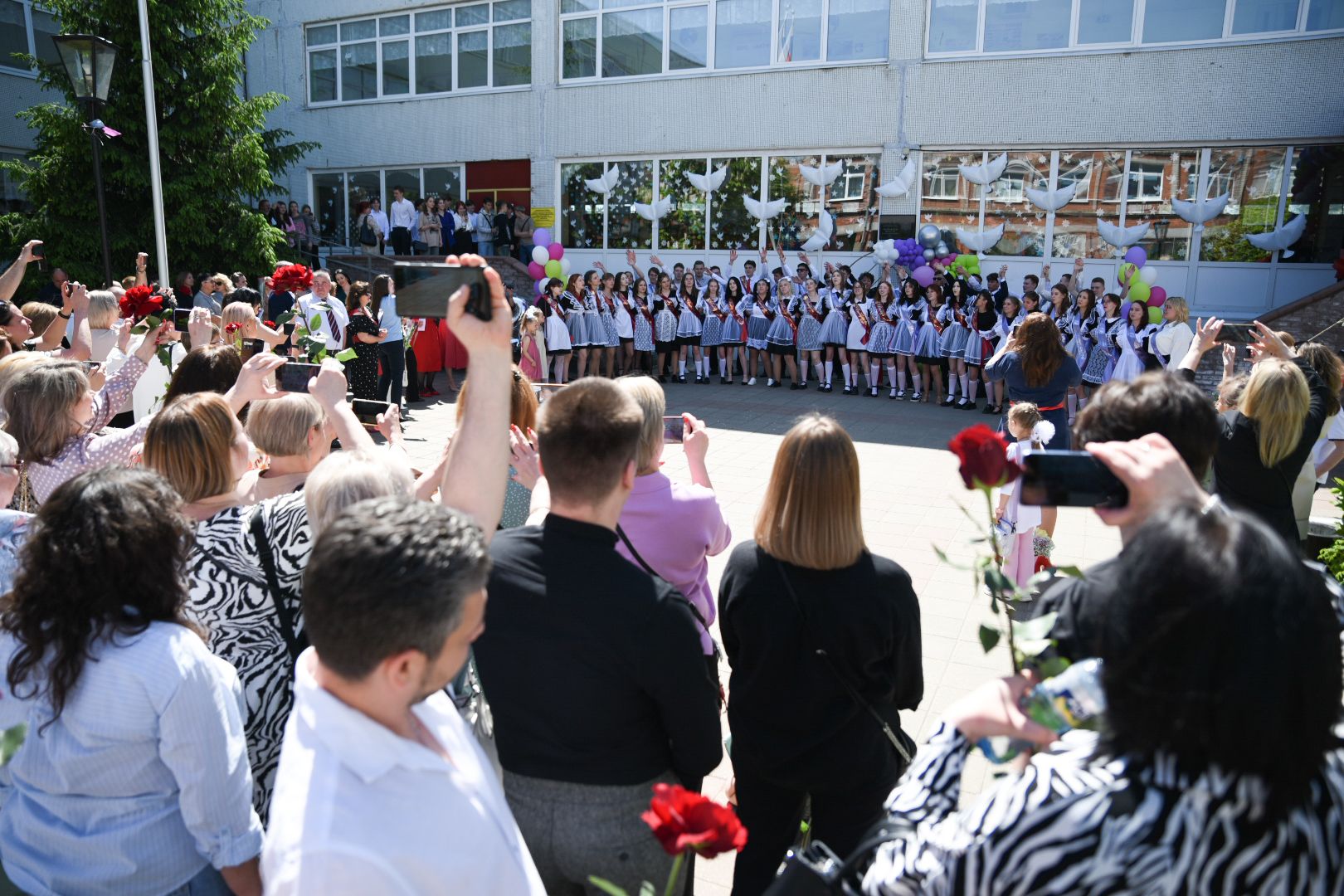 Бронницы, Школа имени Тимофеева, Последний звонок, Выпускники 2024,