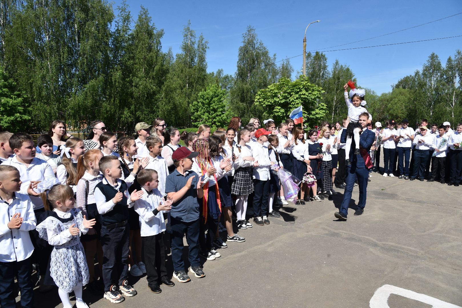 лотошино, ушаковская сош, последний звонок, образование, школа,