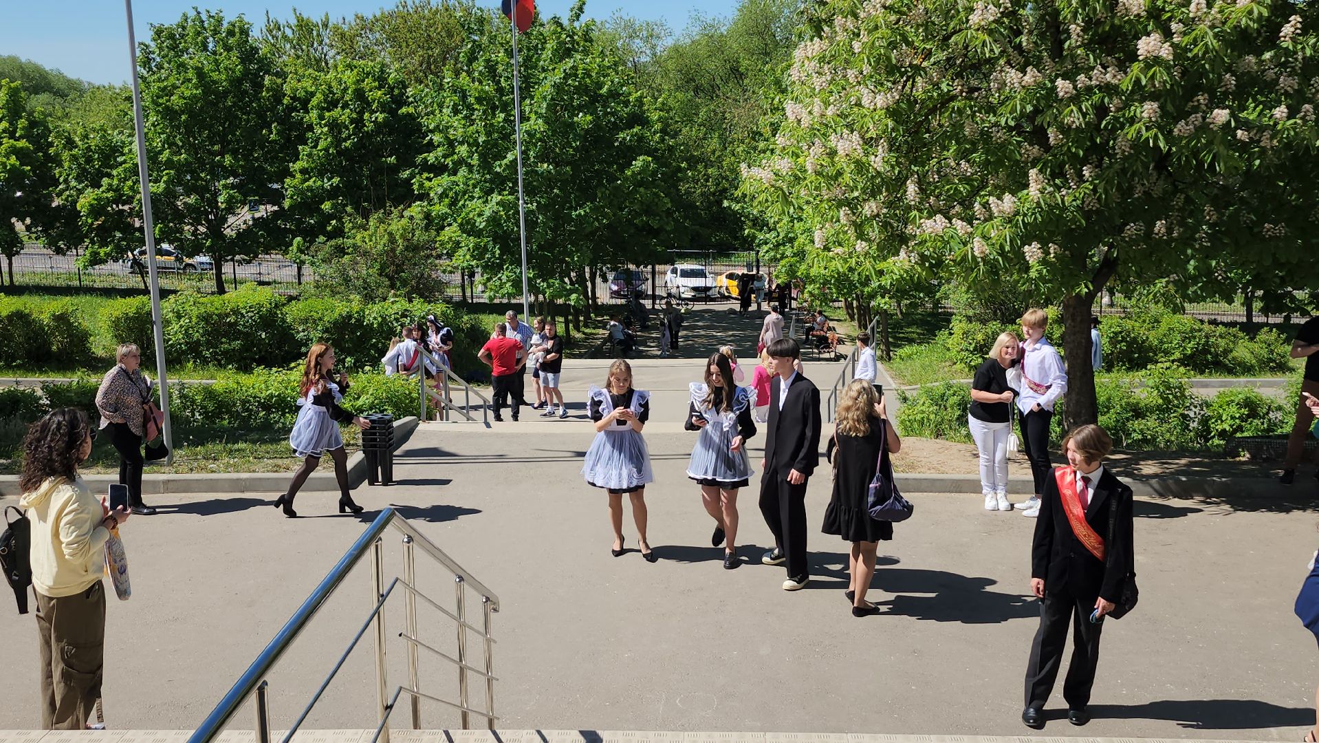 серпухов, школа 2, улица луначарского, последний звонок, выпускники 2024,