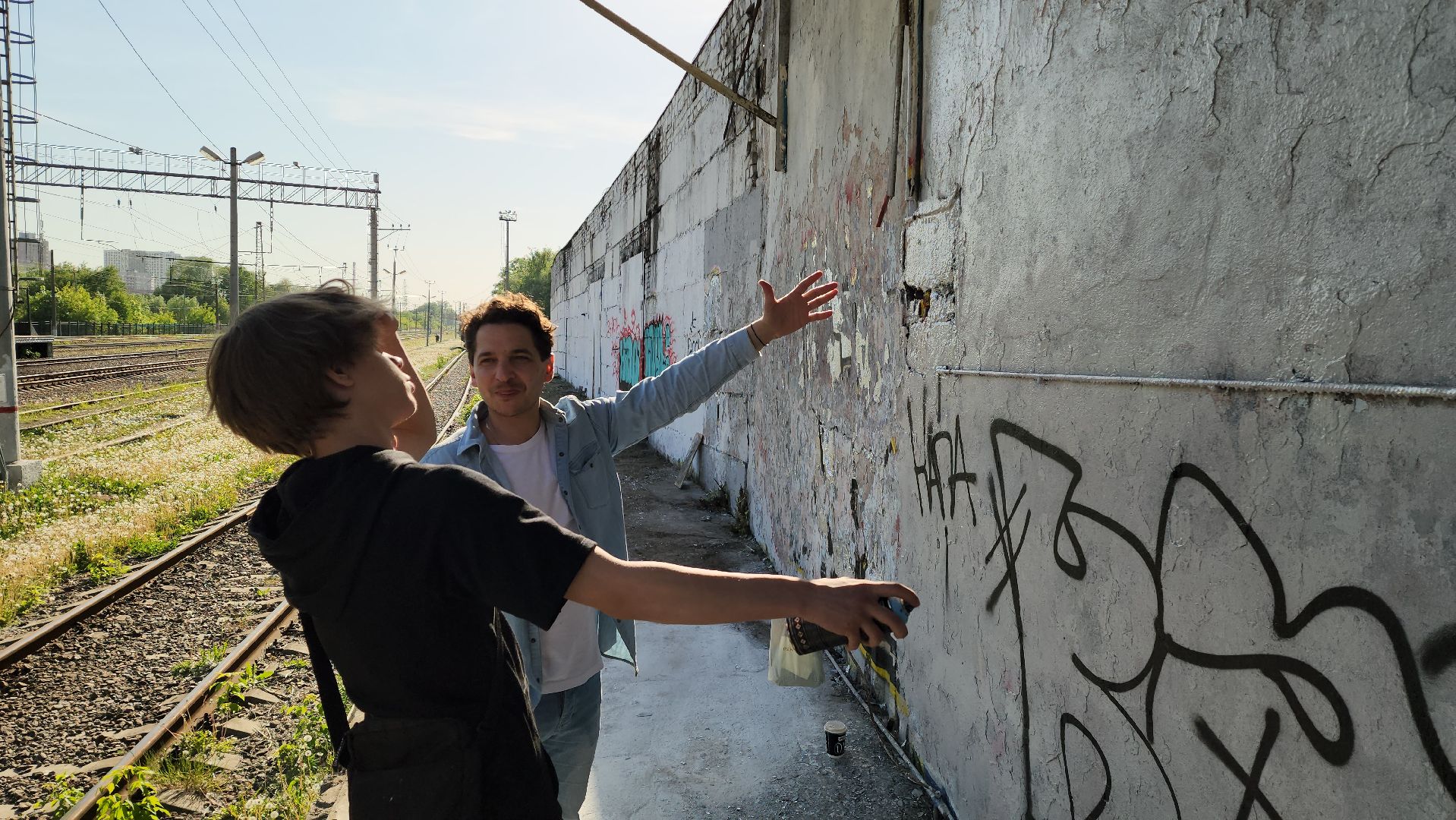 красногорск, павшино, несовершеннолетние дети, трудные подростки, ржд, мцд-2, день защиты детей, граффити,