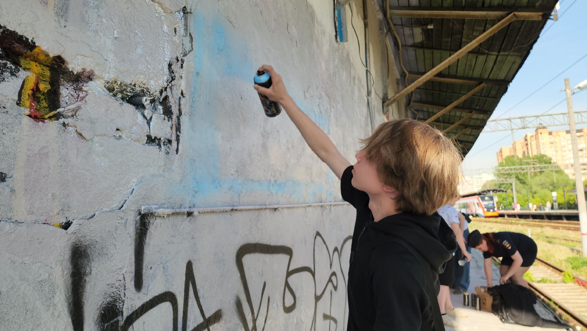 красногорск, павшино, несовершеннолетние дети, трудные подростки, ржд, мцд-2, день защиты детей, граффити,