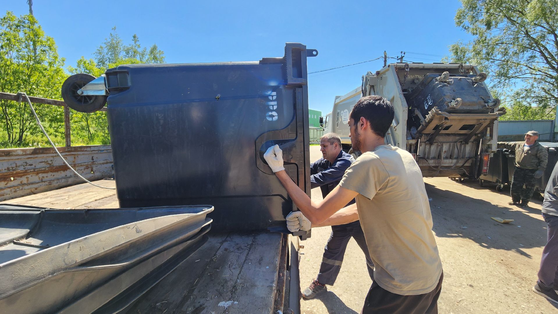 ЖКХ, жкх и благоустройство, мусорные контейнеры, мусорные площадки,