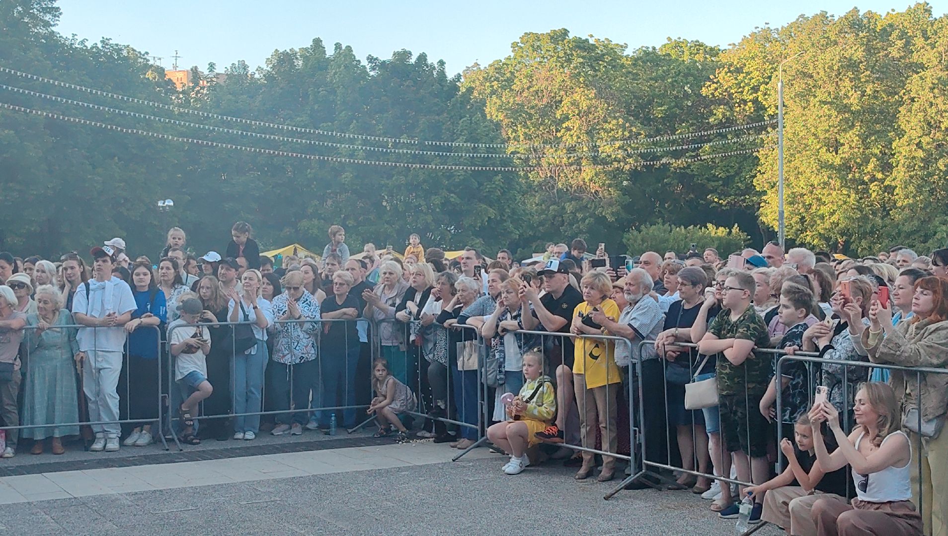 концерт, День города, Роскосмос, почетные жители,