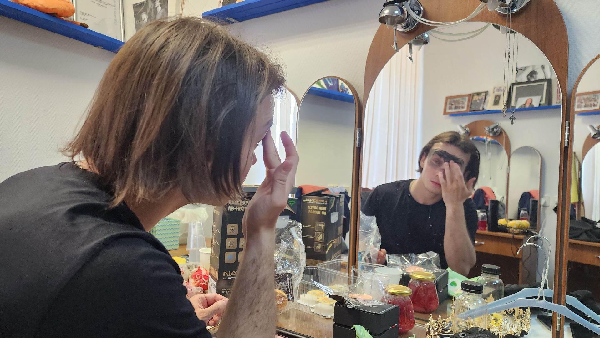 Московский губернский театр, Губернатор Московской области Андрей Воробьев, Ленинградский щелкунчик, московская премьера, военно-исторический спектакль, блокадная сказка Дениса Нефедова, 80-летие полного освобождения Ленинграда от фашистской блокады, Московский Художественный Театр Комедии, Институт театрального искусства имени Народного артиста СССР Кобзона, Год Семьи,Санкт-Петербург, Блокада, Кошки Ленинграда,