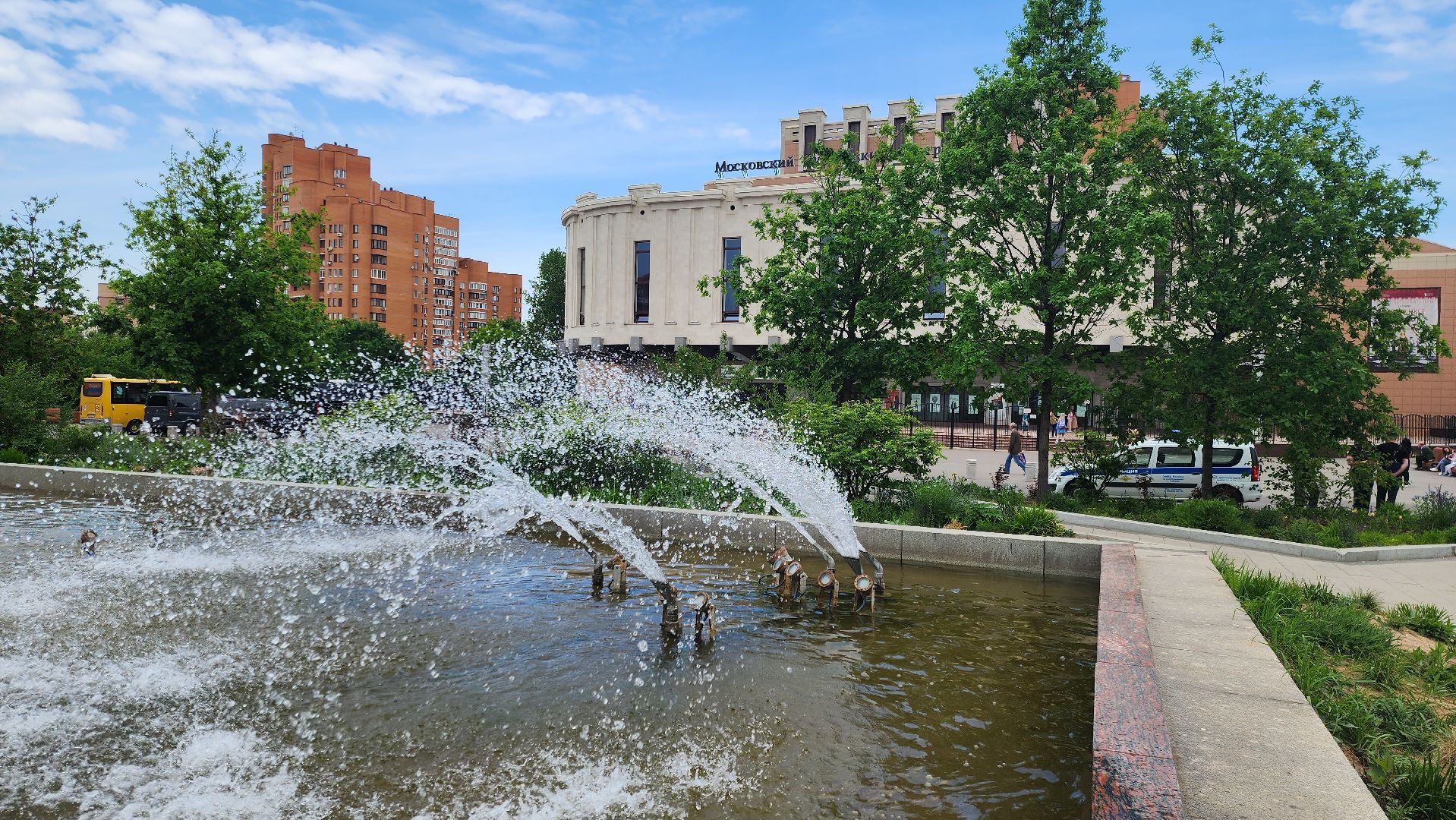 Московский губернский театр, Губернатор Московской области Андрей Воробьев, Ленинградский щелкунчик, московская премьера, военно-исторический спектакль, блокадная сказка Дениса Нефедова, 80-летие полного освобождения Ленинграда от фашистской блокады, Московский Художественный Театр Комедии, Институт театрального искусства имени Народного артиста СССР Кобзона, Год Семьи,Санкт-Петербург, Блокада, Кошки Ленинграда,