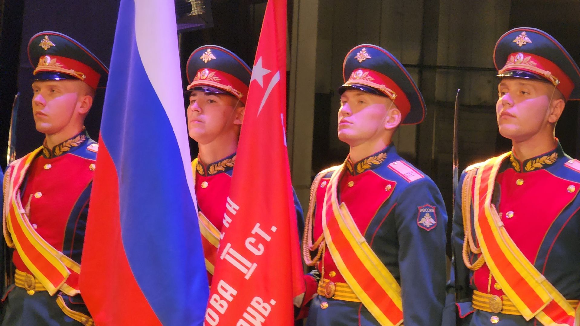 Московский губернский театр, Губернатор Московской области Андрей Воробьев, Ленинградский щелкунчик, московская премьера, военно-исторический спектакль, блокадная сказка Дениса Нефедова, 80-летие полного освобождения Ленинграда от фашистской блокады, Московский Художественный Театр Комедии, Институт театрального искусства имени Народного артиста СССР Кобзона, Год Семьи,Санкт-Петербург, Блокада, Кошки Ленинграда,