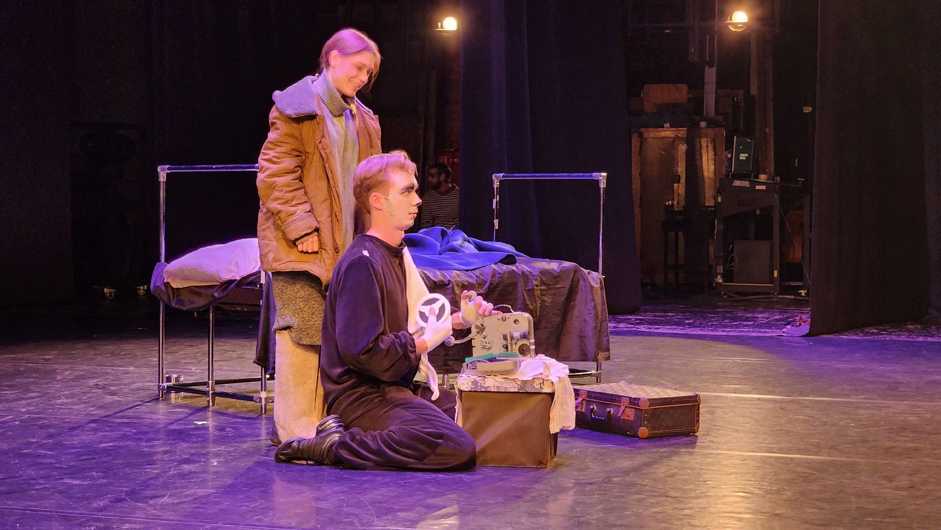 Московский губернский театр, Губернатор Московской области Андрей Воробьев, Ленинградский щелкунчик, московская премьера, военно-исторический спектакль, блокадная сказка Дениса Нефедова, 80-летие полного освобождения Ленинграда от фашистской блокады, Московский Художественный Театр Комедии, Институт театрального искусства имени Народного артиста СССР Кобзона, Год Семьи,Санкт-Петербург, Блокада, Кошки Ленинграда,