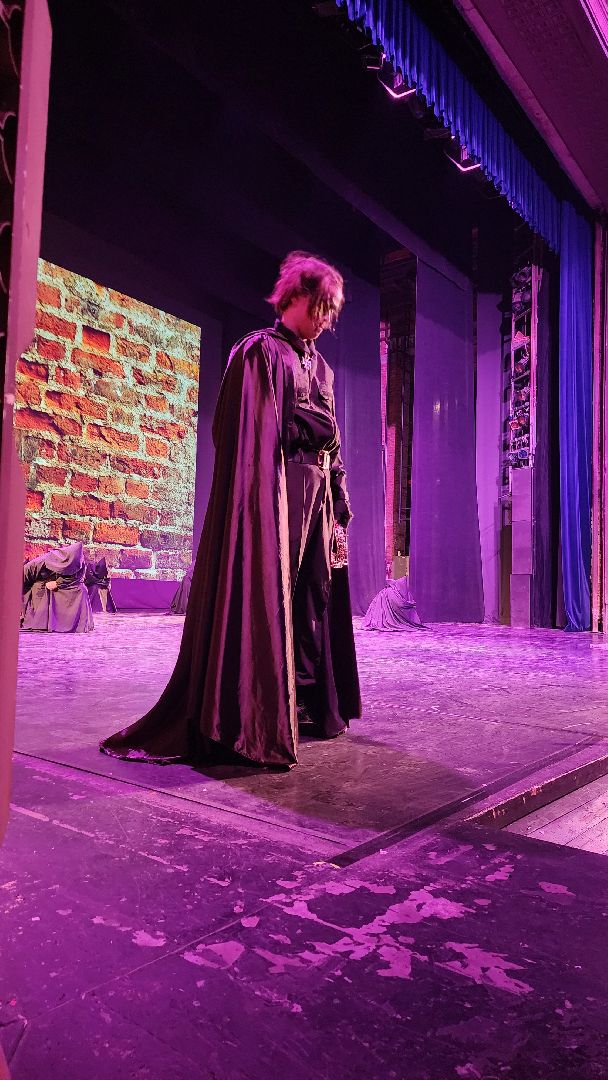 Московский губернский театр, Губернатор Московской области Андрей Воробьев, Ленинградский щелкунчик, московская премьера, военно-исторический спектакль, блокадная сказка Дениса Нефедова, 80-летие полного освобождения Ленинграда от фашистской блокады, Московский Художественный Театр Комедии, Институт театрального искусства имени Народного артиста СССР Кобзона, Год Семьи,Санкт-Петербург, Блокада, Кошки Ленинграда,