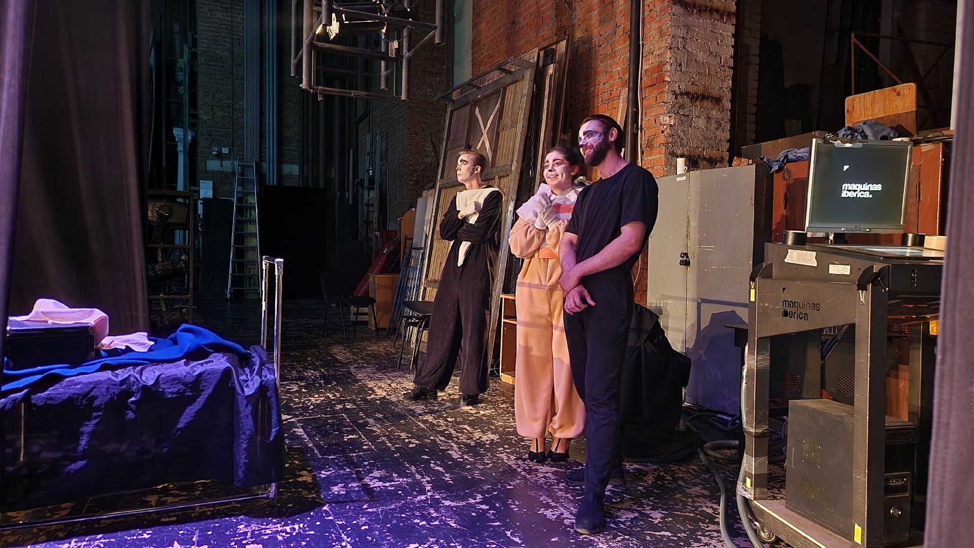 Московский губернский театр, Губернатор Московской области Андрей Воробьев, Ленинградский щелкунчик, московская премьера, военно-исторический спектакль, блокадная сказка Дениса Нефедова, 80-летие полного освобождения Ленинграда от фашистской блокады, Московский Художественный Театр Комедии, Институт театрального искусства имени Народного артиста СССР Кобзона, Год Семьи,Санкт-Петербург, Блокада, Кошки Ленинграда,