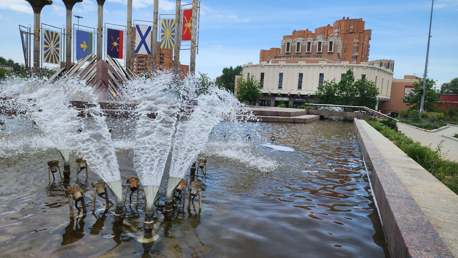 Московский губернский театр, Губернатор Московской области Андрей Воробьев, Ленинградский щелкунчик, московская премьера, военно-исторический спектакль, блокадная сказка Дениса Нефедова, 80-летие полного освобождения Ленинграда от фашистской блокады, Московский Художественный Театр Комедии, Институт театрального искусства имени Народного артиста СССР Кобзона, Год Семьи,Санкт-Петербург, Блокада, Кошки Ленинграда,