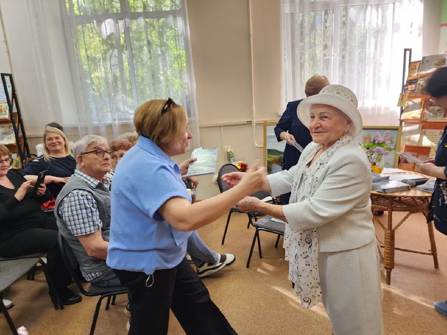 чехов, ветеран вов, книга, презентация книги, библиотека, литература,