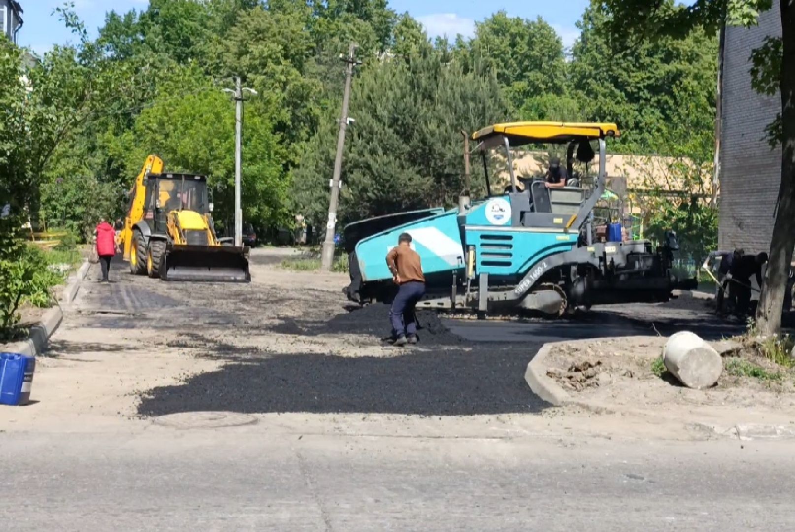 Бронницы, Благоустройство, Ремонт дороги, Замена асфальта во дворе,
