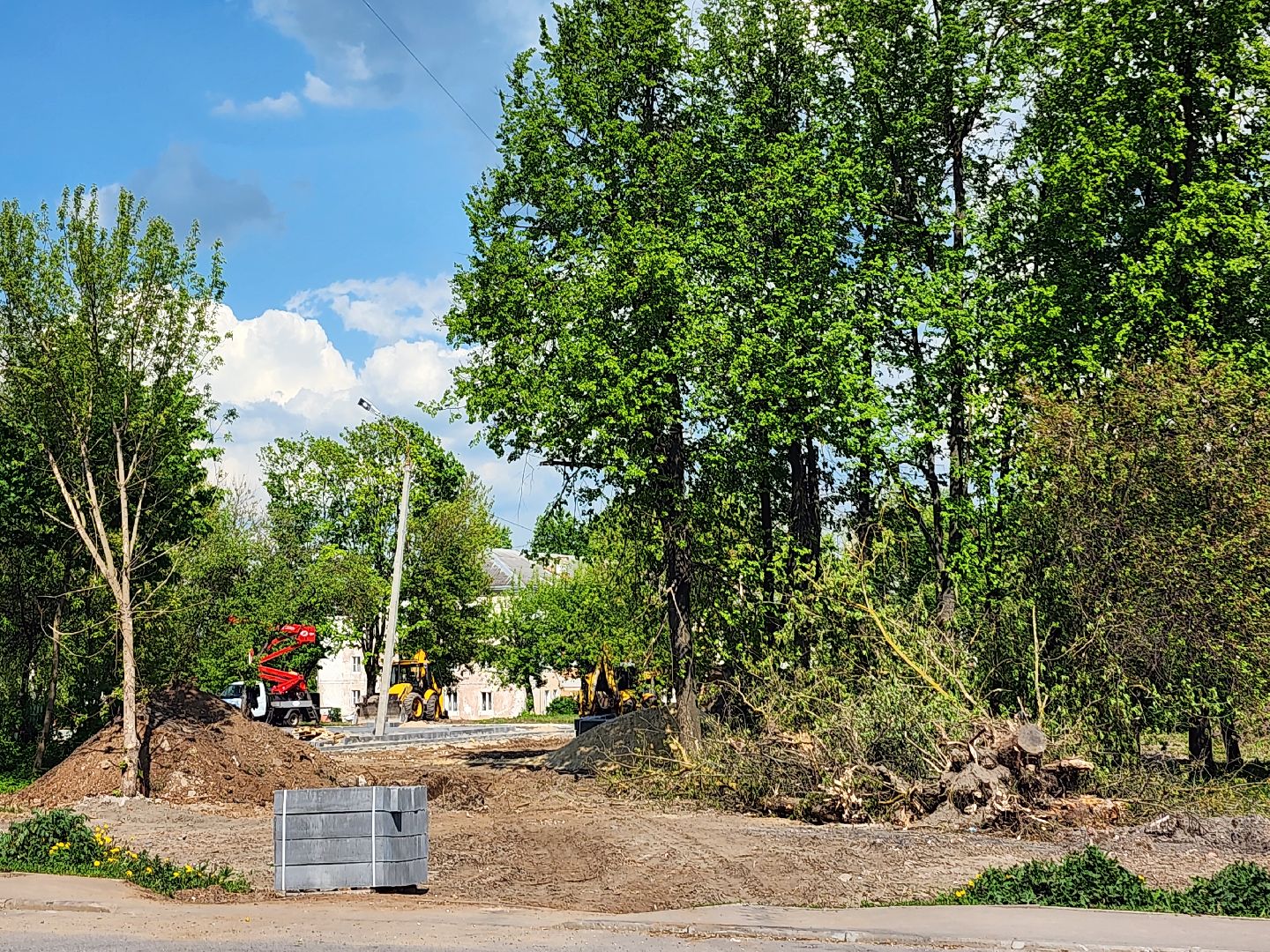 серпухов, благоуйстройство, микрорайон бумажной фабрики, улица дальняя, детская площадка,