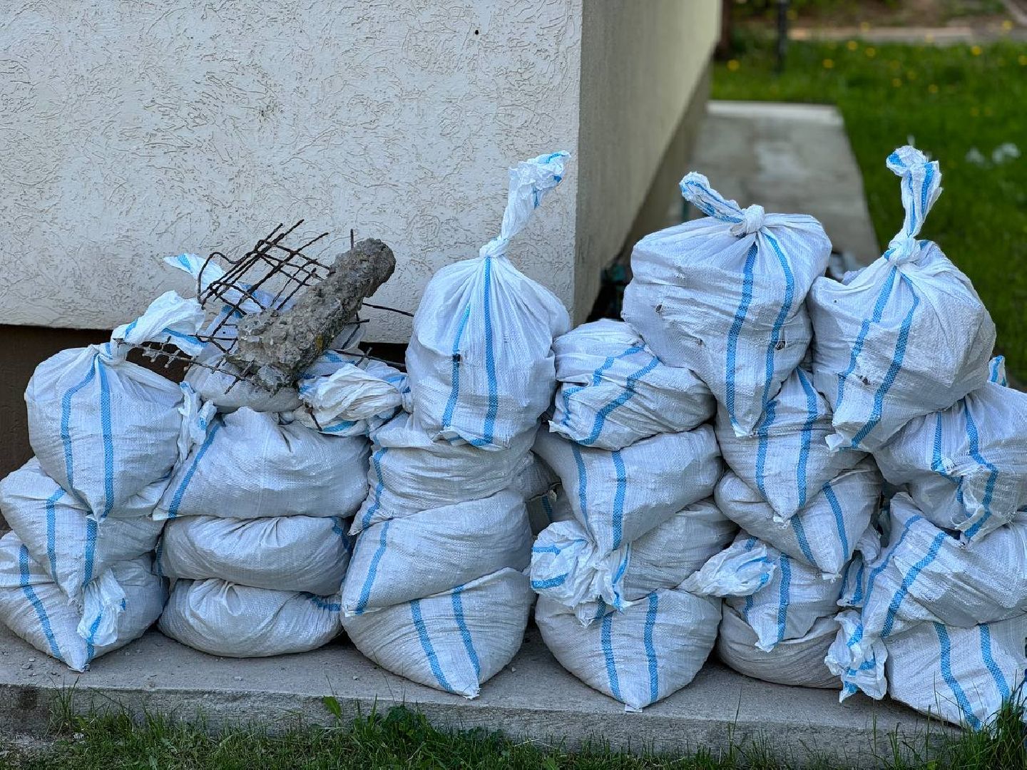 балкон, капитальный ремонт, бригада рабочих,