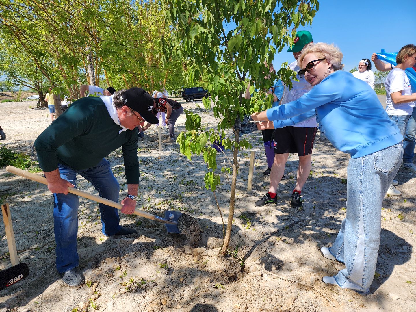 серпухов, подмосковье, экоакция, кино, знаменитости, экологическая акция,