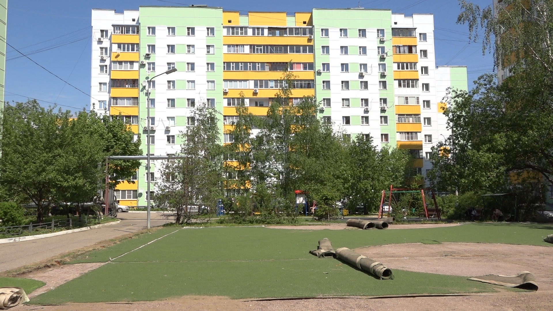 спорт во Власихе, спортивная площадка власиха, дворовый футбол, футбольное поле, футбольная площадка,