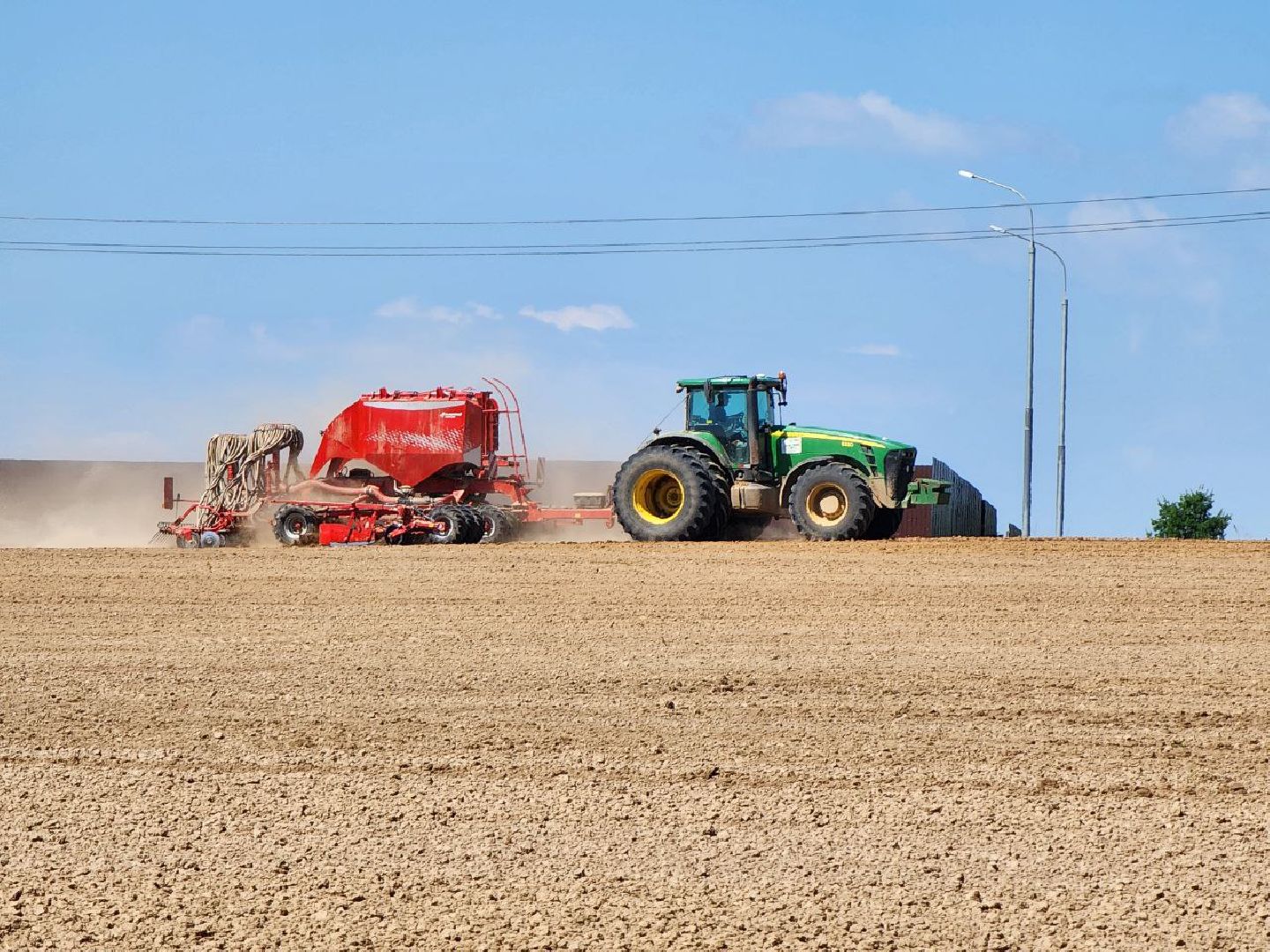 можайск, можайский городской округ, подмосковье, колхоз, колхоз уваровский, сельское хозяйство, сельскохозяйственное предприятие, посевные площади, новая техника,