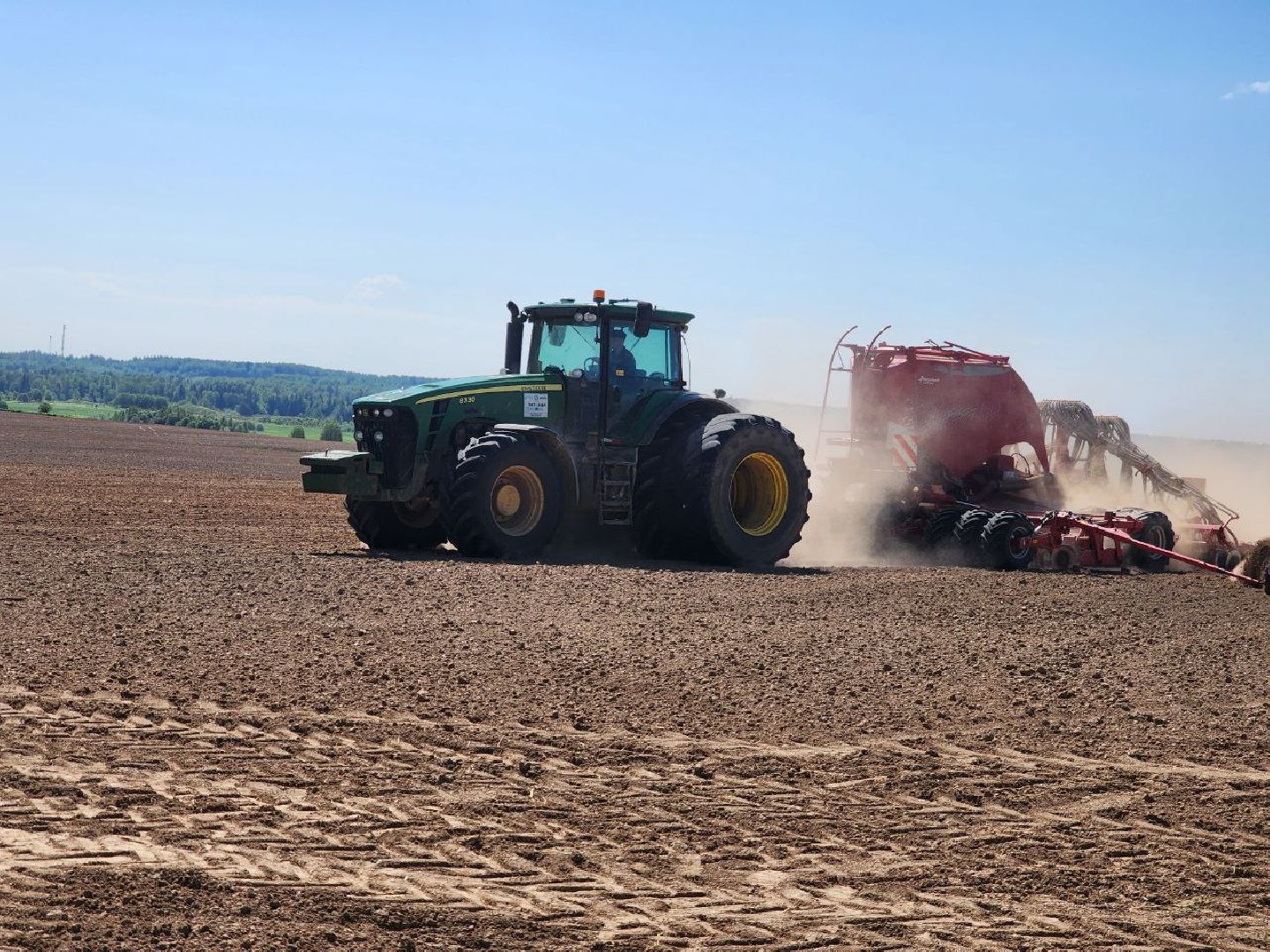 можайск, можайский городской округ, подмосковье, колхоз, колхоз уваровский, сельское хозяйство, сельскохозяйственное предприятие, посевные площади, новая техника,